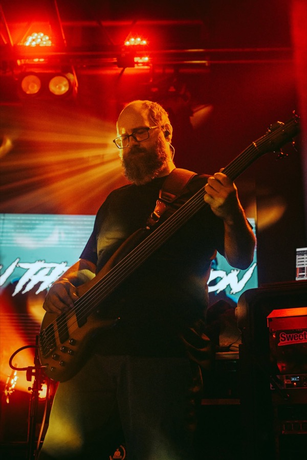 Dave — bass